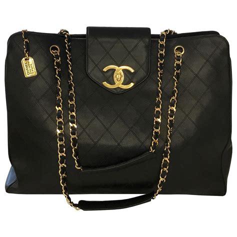 cabas chanel noir|Chanel sac boutique.